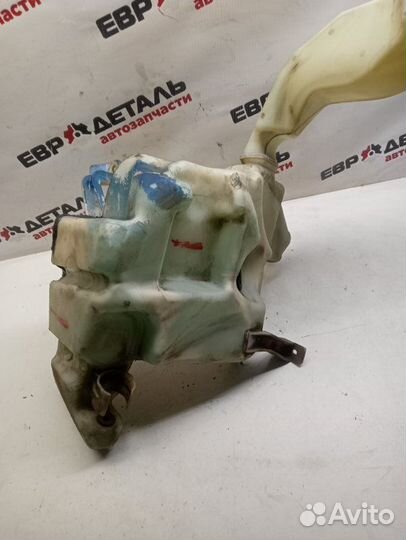 Бачок стеклоомывателя Volkswagen Passat B5+ седан