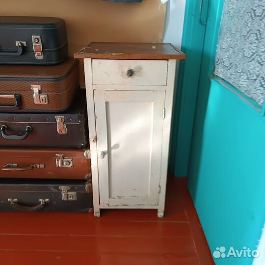 Тумбочка со столиком шкаф тумба СССР дерево