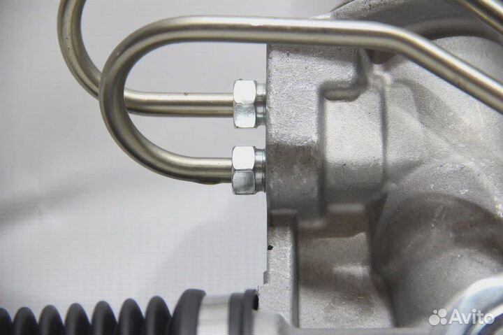 Рулевая рейка в сборе на Ford Fiesta V