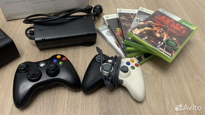 Xbox 360 Е + 250 гб. + игры