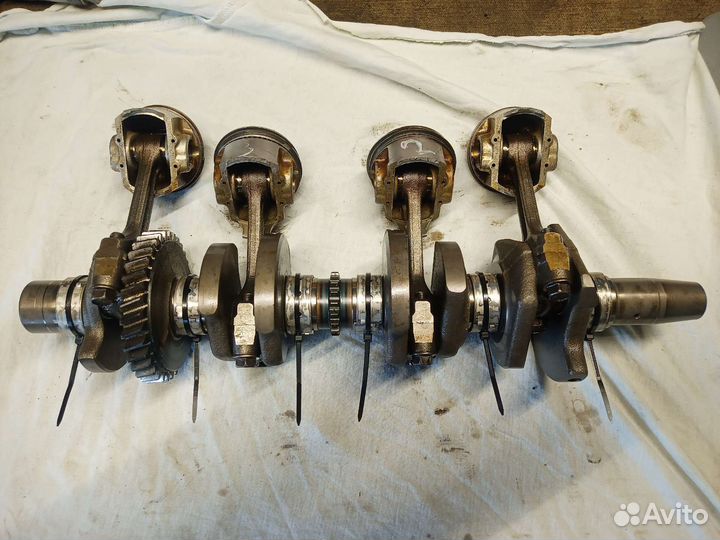 Коленвал Сузуки бандит 250