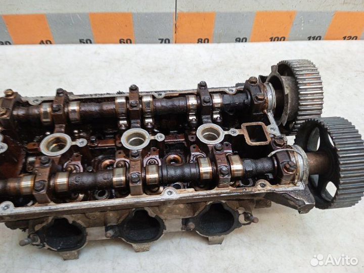 Головка блока цилиндров Kia Opirus