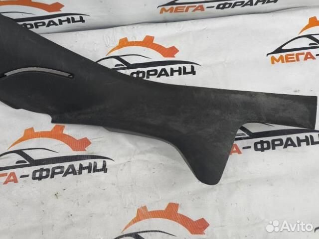 Обшивка салона задняя левая Citroen C4 хэтчбек 5FW