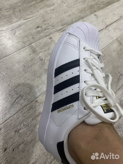 Кроссовки adidas