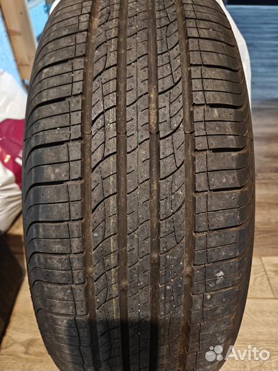 Acustica Challenger 215/55 R18 22H