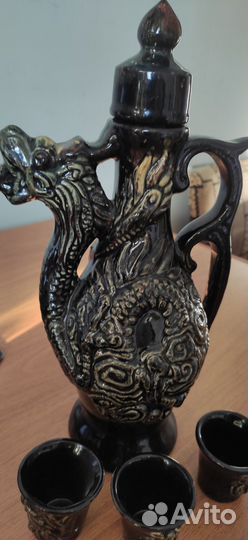 Кувшины и графины