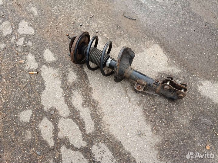 Стойка передняя Citroen c- crosser