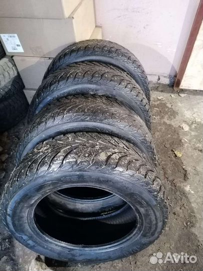 Sava Eskimo Stud 185/65 R15
