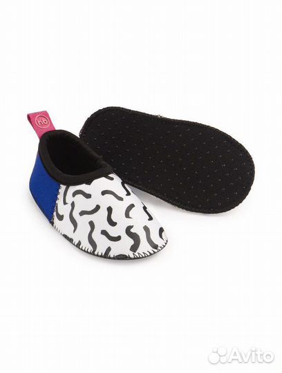 Тапочки для бассейна, кофта от уф 98-104, матрасы