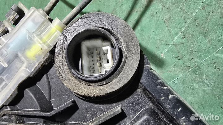 Б/У Б/У Замок двери задней R lexus LX570 lexus