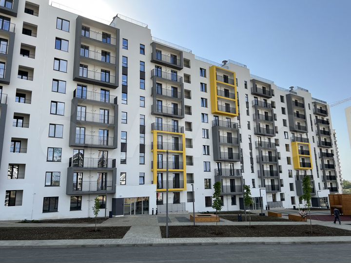 2-к. квартира, 55 м², 1/9 эт.