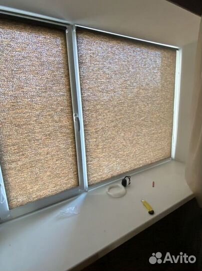 Рулонные шторы мини блэкаут E9337