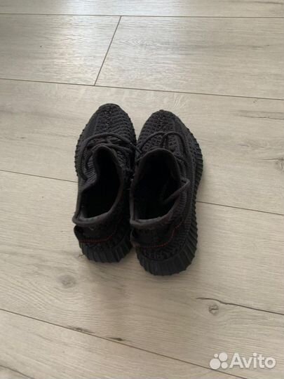 Кроссовки adidas yeezy boost