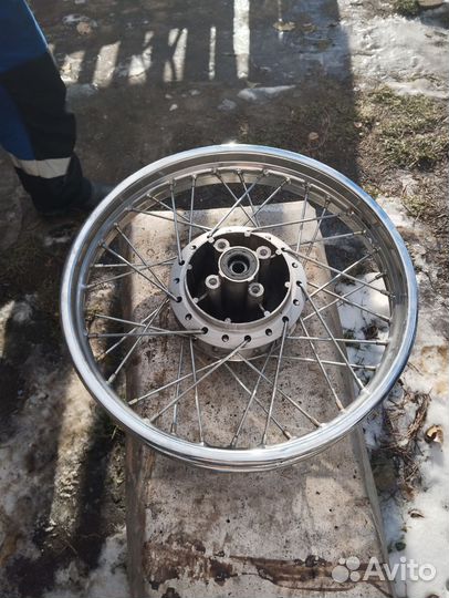 Заднее колесо на мотоцикл