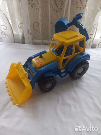 Детский трактор