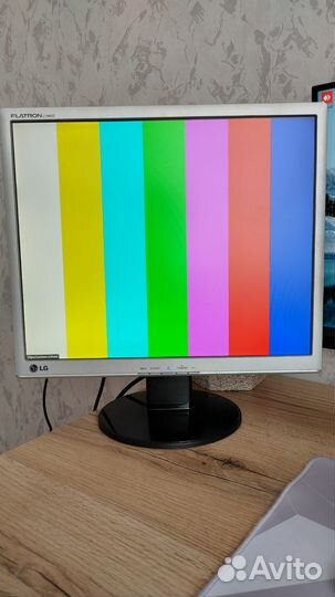 Монитор LG