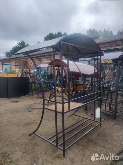Мангал дачный с крышей