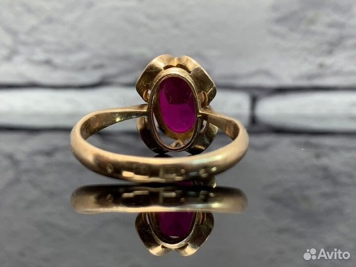 Золотое кольцо 583 пробы массой 4. 58 грамм (Р19)