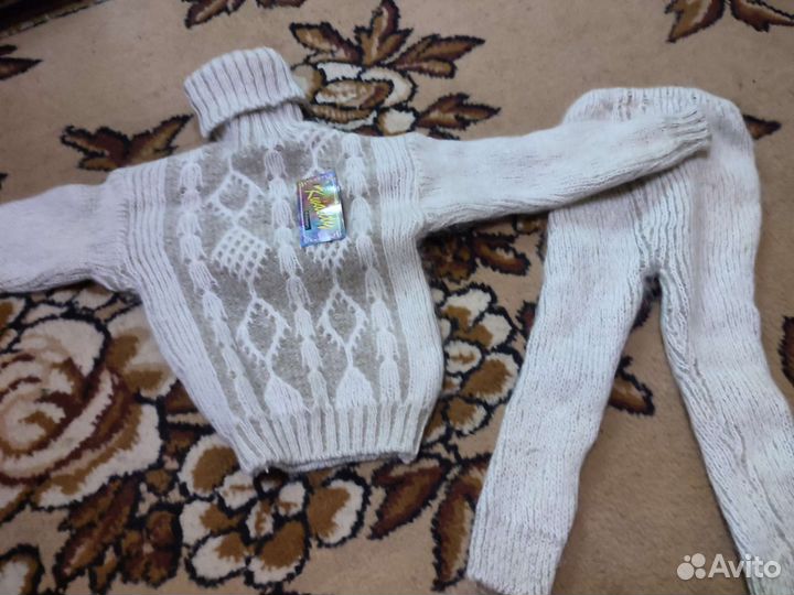 Костюмчик детский тёплый новый с этикеткой