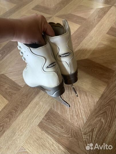 Фигурные коньки risport 210