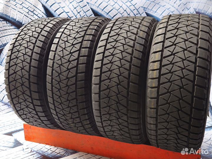 Bridgestone Blizzak DM-V2 275/60 R18