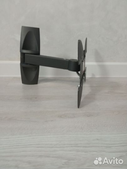 Кронштейн для телевизора поворотный