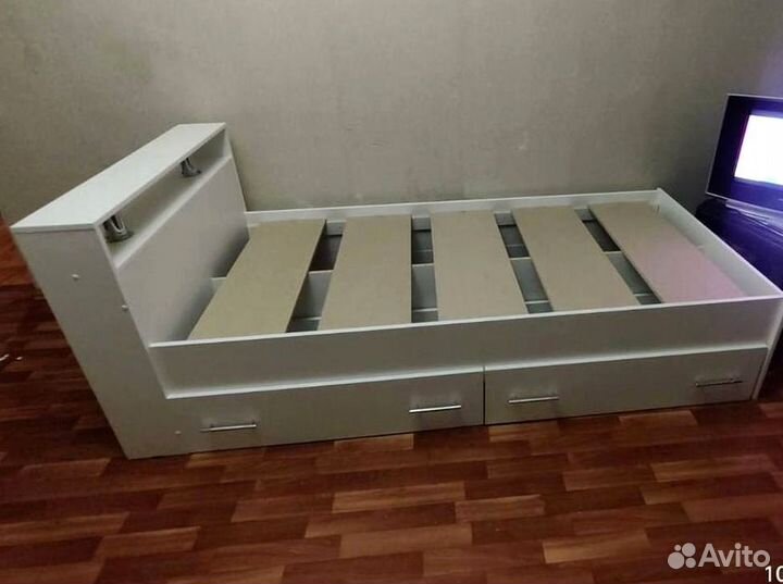 Кровать с ящиками 90х200