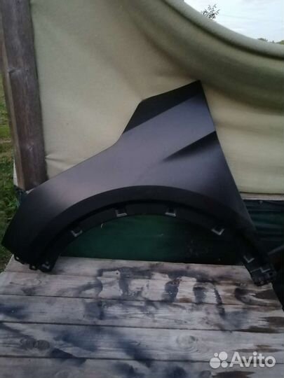 Крыло левое переднее hendai