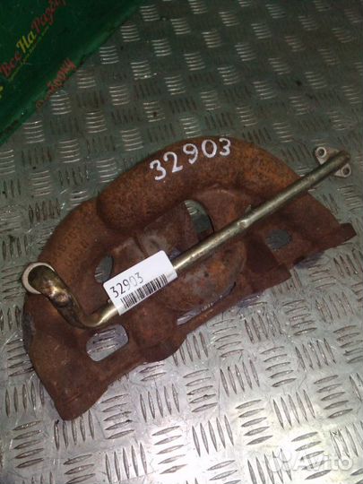 Выпускной коллектор Audi A4 B7 седан 1.6