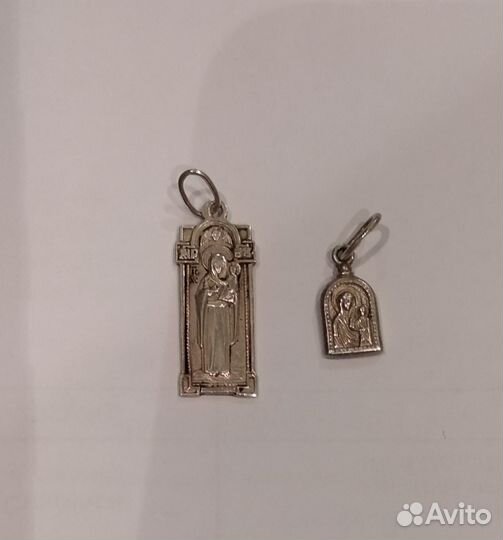 Нательная икона