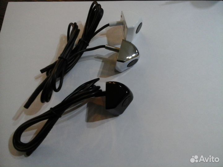 Камера заднего вида (черная, белая)