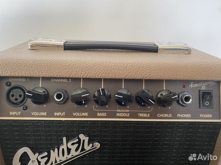 Гитарный комбоусилитель Fender Acoustasonic 15