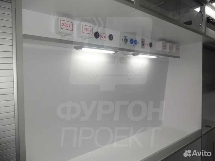 Плафоны фонари освещения пассажирского салона