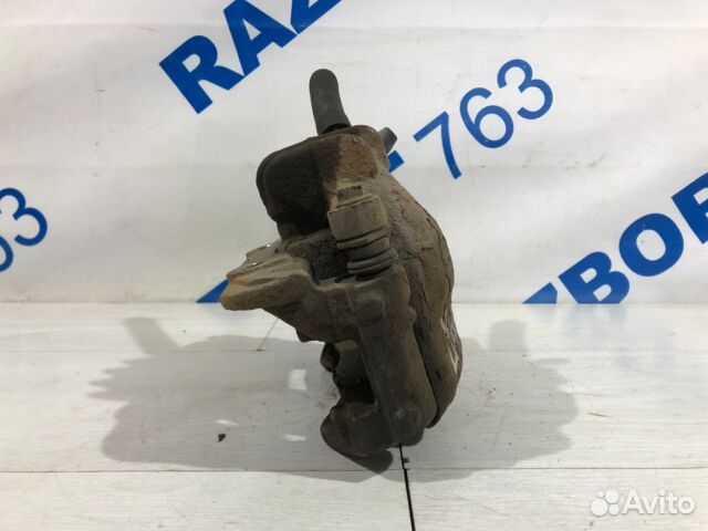 Суппорт передний левый peugeot 308 1.6 ат хетчбек