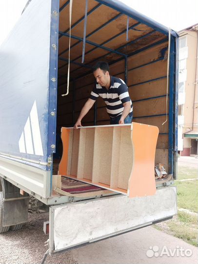 Грузчики. Рабочие на склады и производство