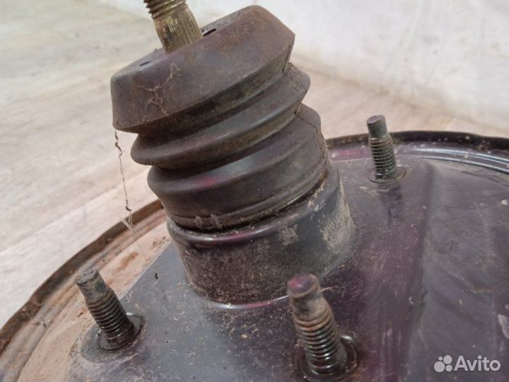 Вакуумный усилитель тормозов Mitsubishi Carisma DA