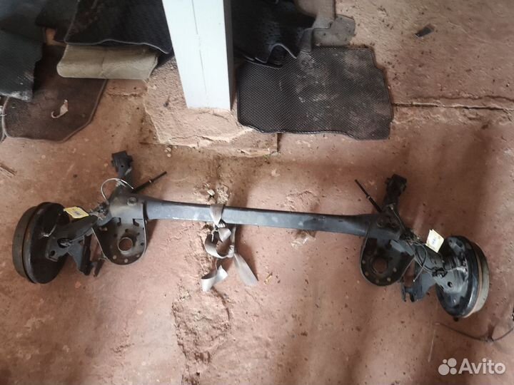 Балка подвески toyota aqua nhp10