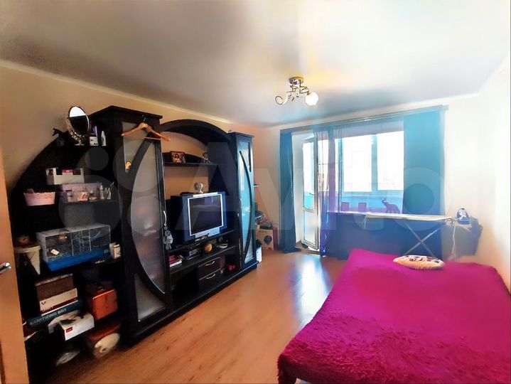 2-к. квартира, 55 м², 4/10 эт.