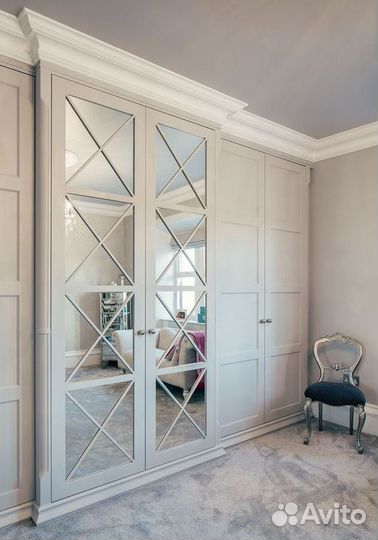 Классический шкаф