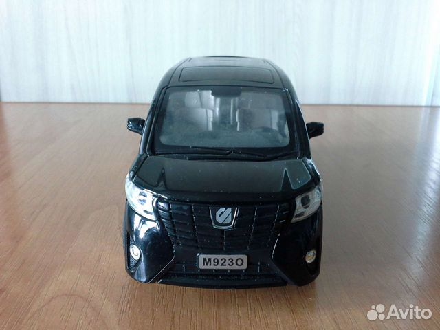 Тoyota Alphard модель