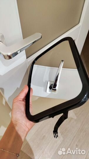 Автомобильное зеркало для наблюдения за ребенком