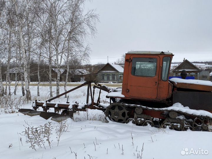 Трактор ВгТЗ ДТ-75, 1984