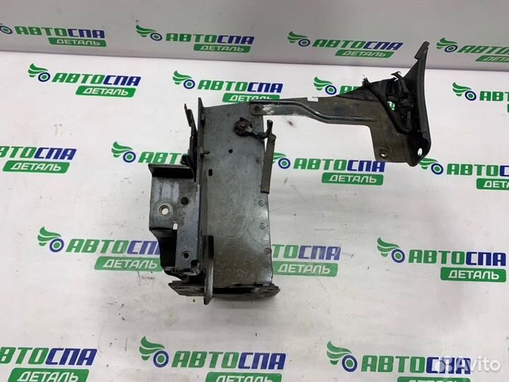 Лонжерон кузова передний левый Peugeot 308 хетчбек