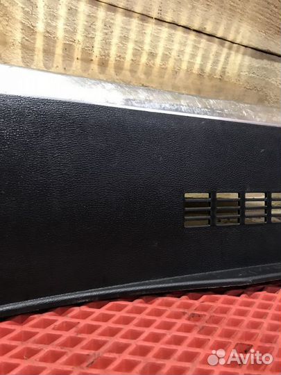 Обшивка багажника Kia Quoris