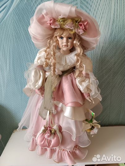 Кукла фарфоровая remeco collection