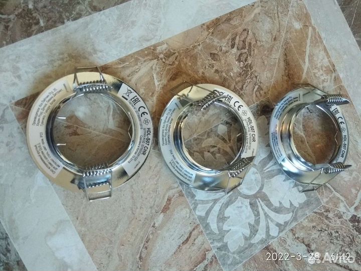 Плафон потолочный (сплот встраиваемый)