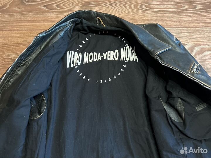 Куртка кожаная женская 46 размер
