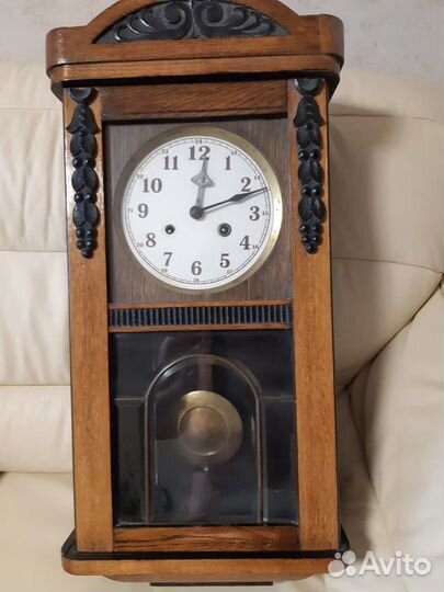 Антикварные настенные часы