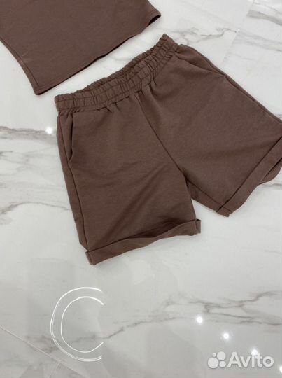 Костюм женский