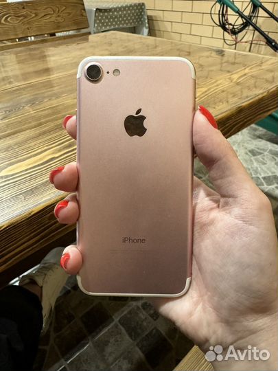 iPhone 7, 128 ГБ